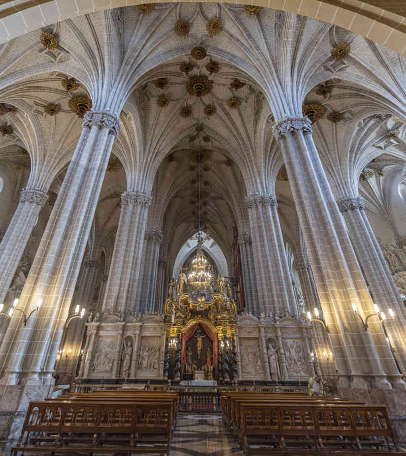 Zaragoza 037 - catedral del Salvador (la Seo).jpg